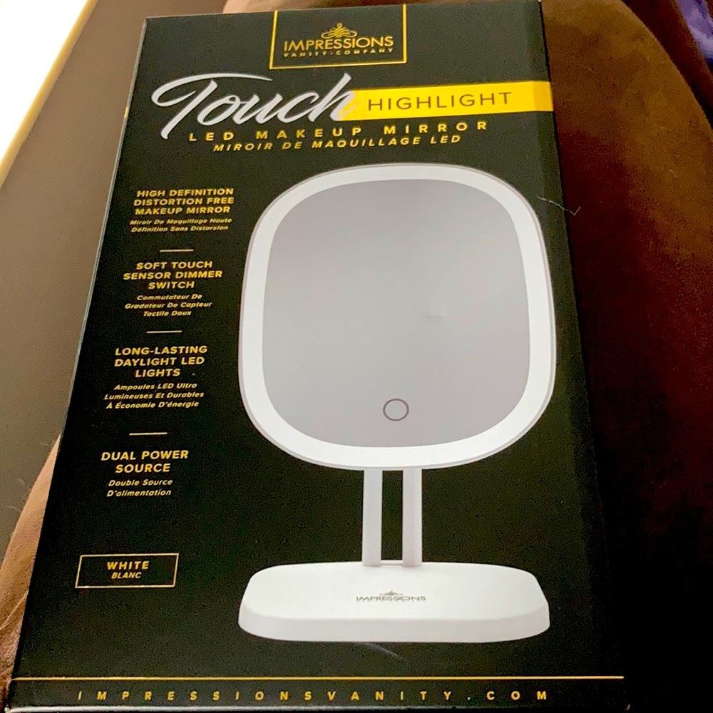 Touch Highlight LED Mirror